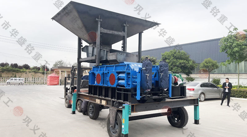 200x200_auto 對(duì)輥破碎機(jī)